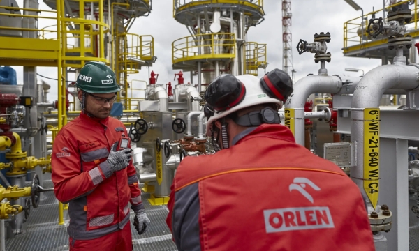 Empleados de Orlen (Fuente – Google)